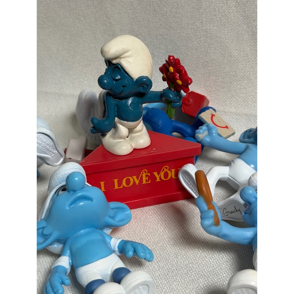 Vintage Smurfs PVC Figure Lot Papa Smurf Smurfette Mixed Collectible Toys - Picture 11 of 11
